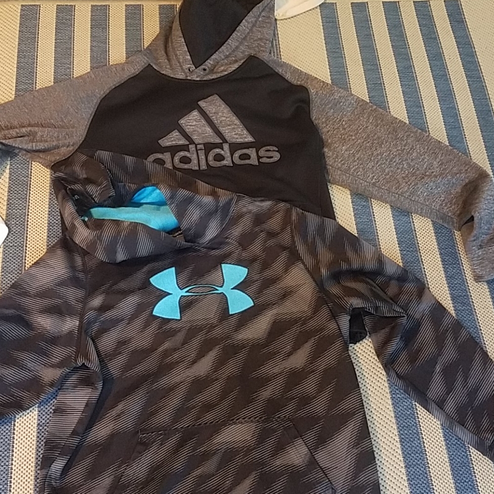 Bundle of boy's sweatshirts